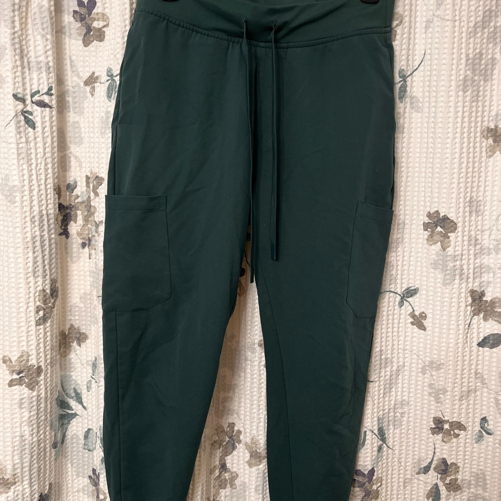 Women's Mandala Green Scrub Joggers
